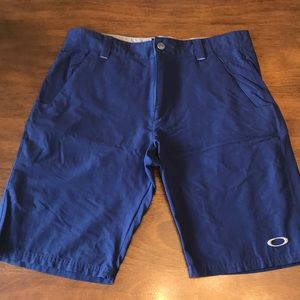 Men’s Oakley Golf Shorts - 34
